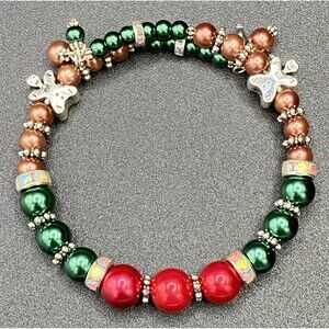 Handmade Red Green Faux Pearl Gingerbread Men Memory Wire Bracelet by Neanie-Bot